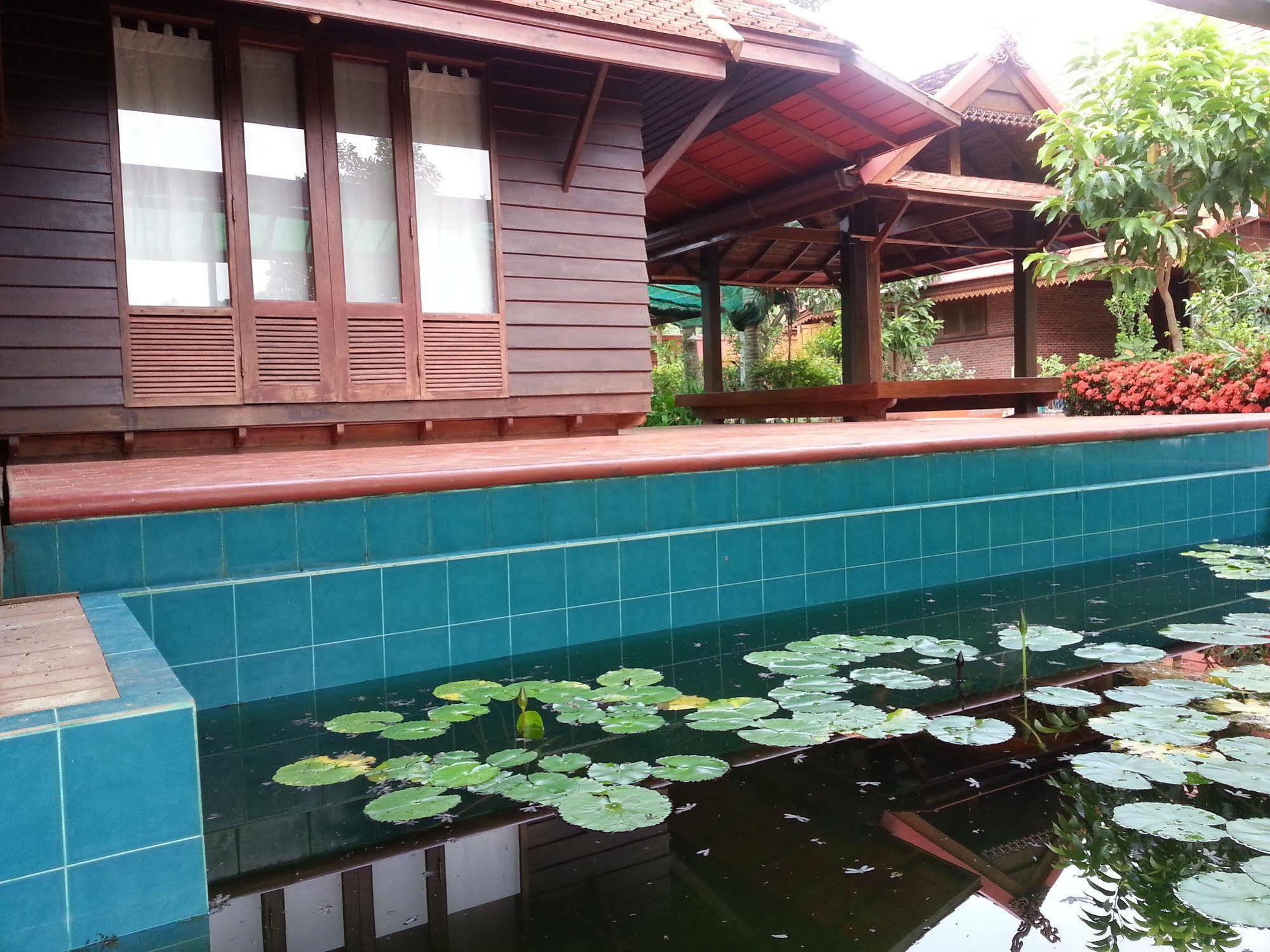 Pak Chom Rim Nam Kong Homestay מראה חיצוני תמונה