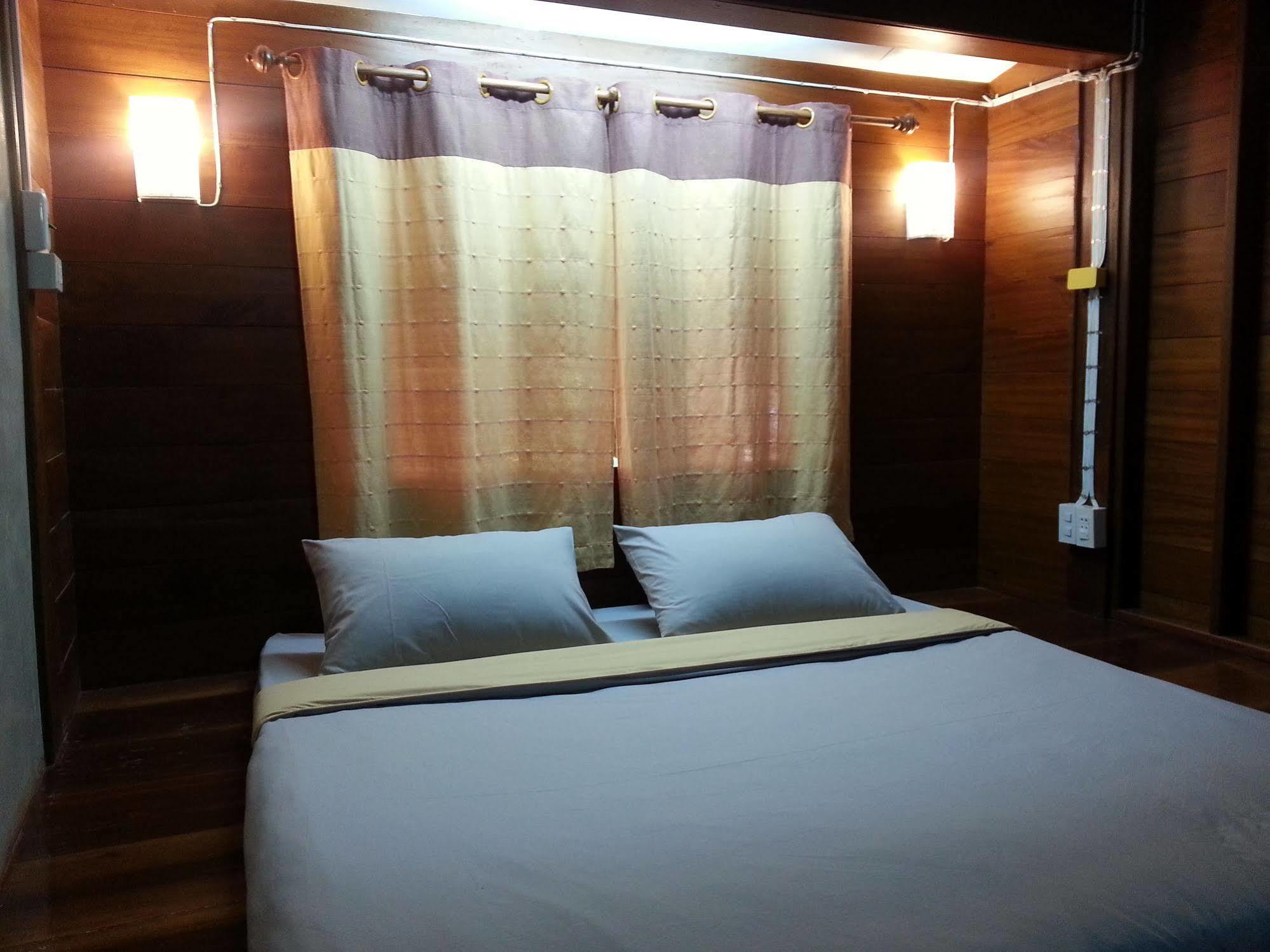 Pak Chom Rim Nam Kong Homestay מראה חיצוני תמונה