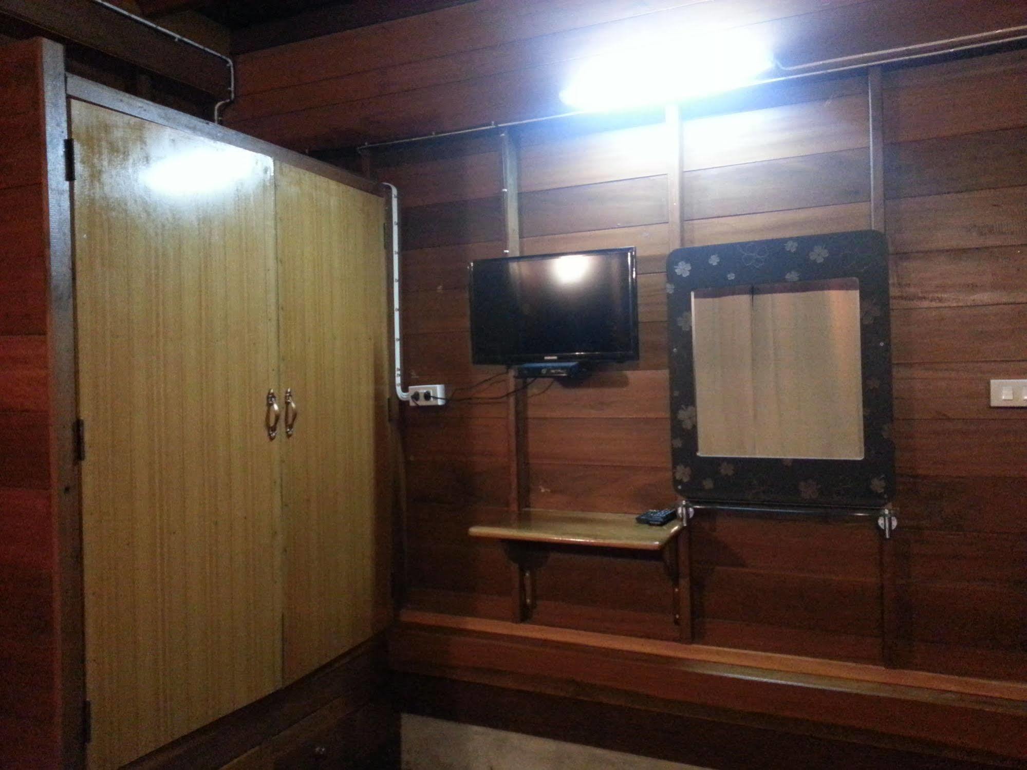 Pak Chom Rim Nam Kong Homestay מראה חיצוני תמונה